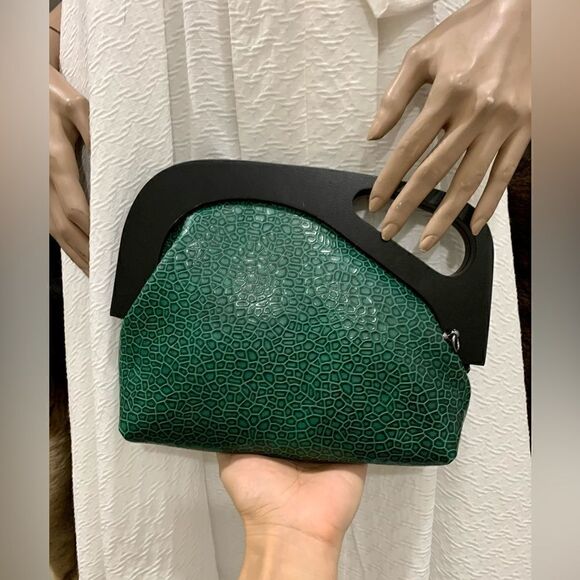 Handmade Genuine Embossed Leather, Wooden Frame Clutch/Crossbody/Evening Bag - Picture 6 of 12